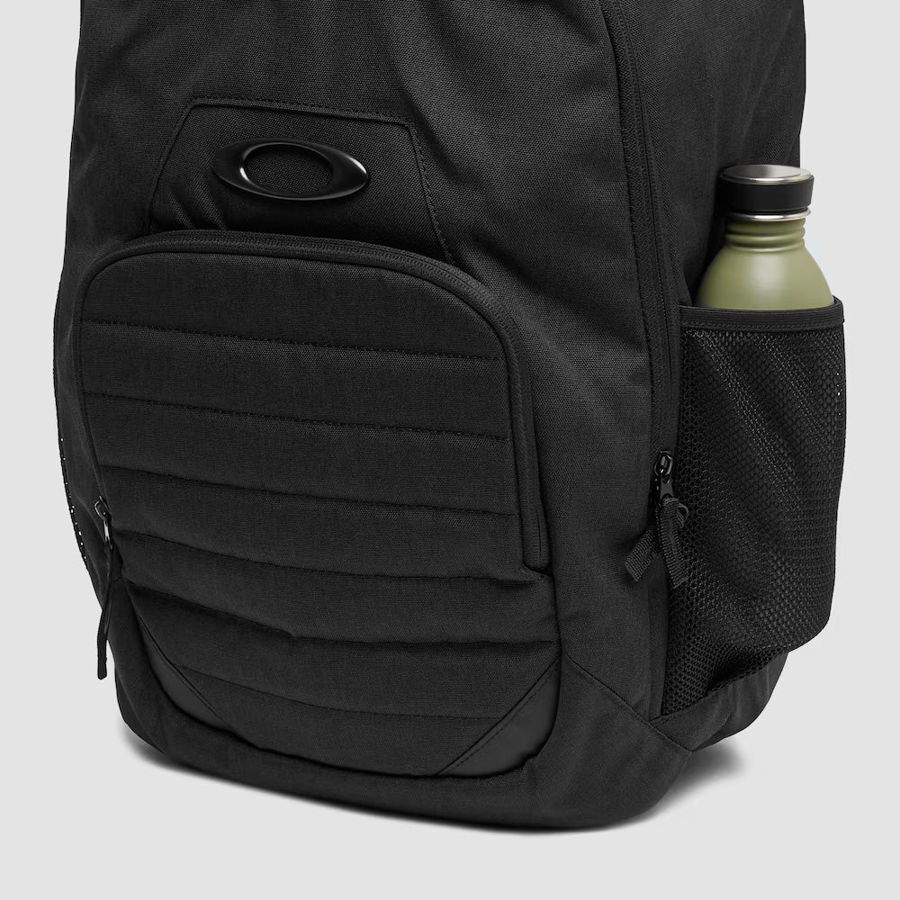 Oakley Enduro 4.0 Backpack - side pocket